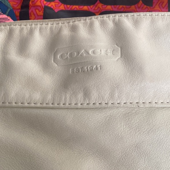 cream coach bag - Picture 2 of 4